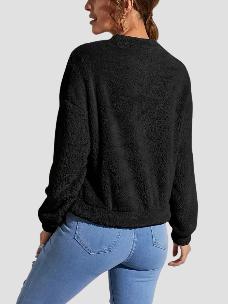 Fluffig tröja med rund hals