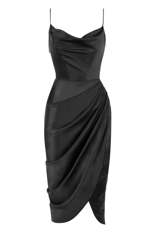 Elegant klänning av satin