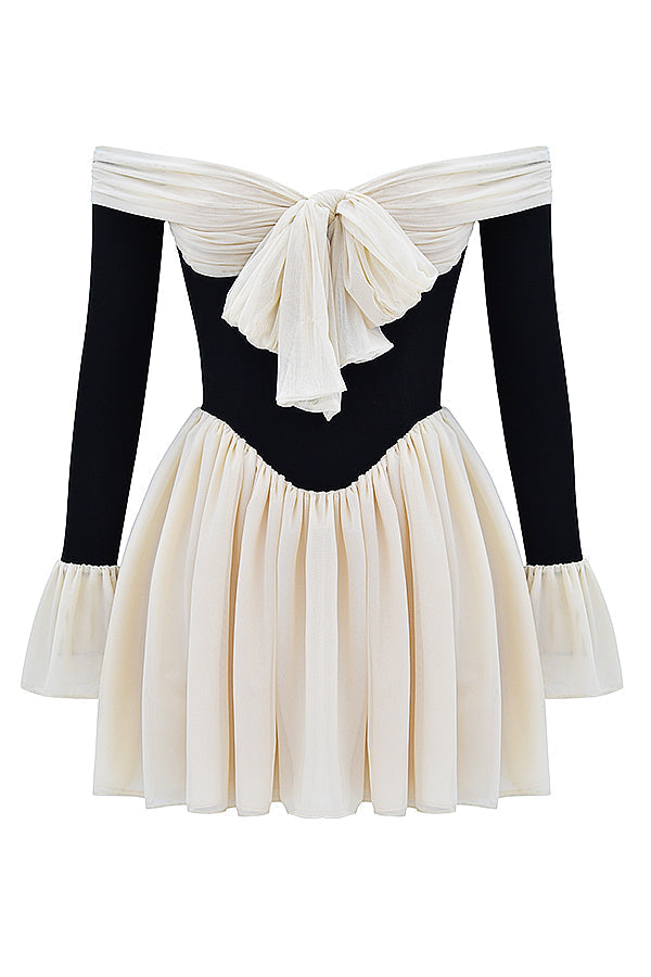 Off shoulder långärmad minidress