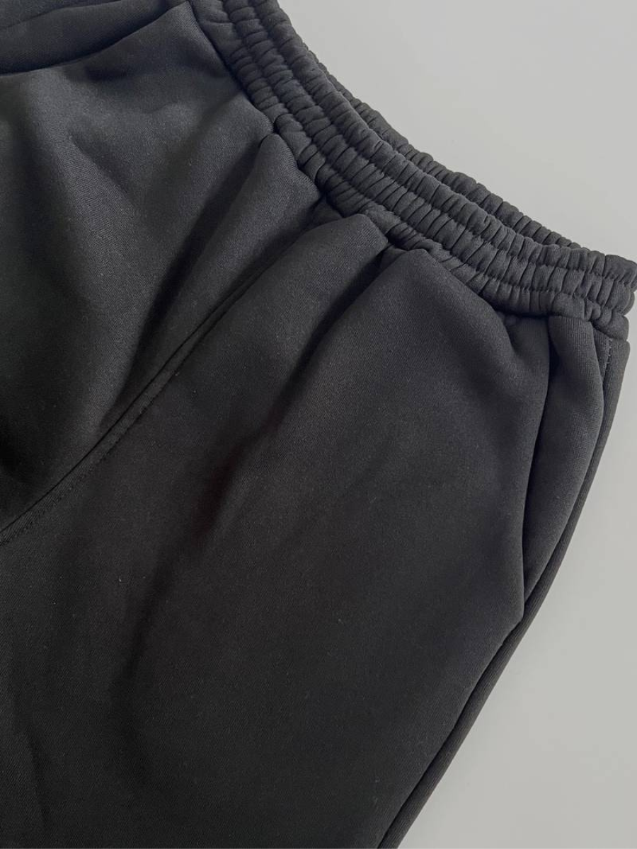 Blus med dragkedja och träningsoverallsbyxa