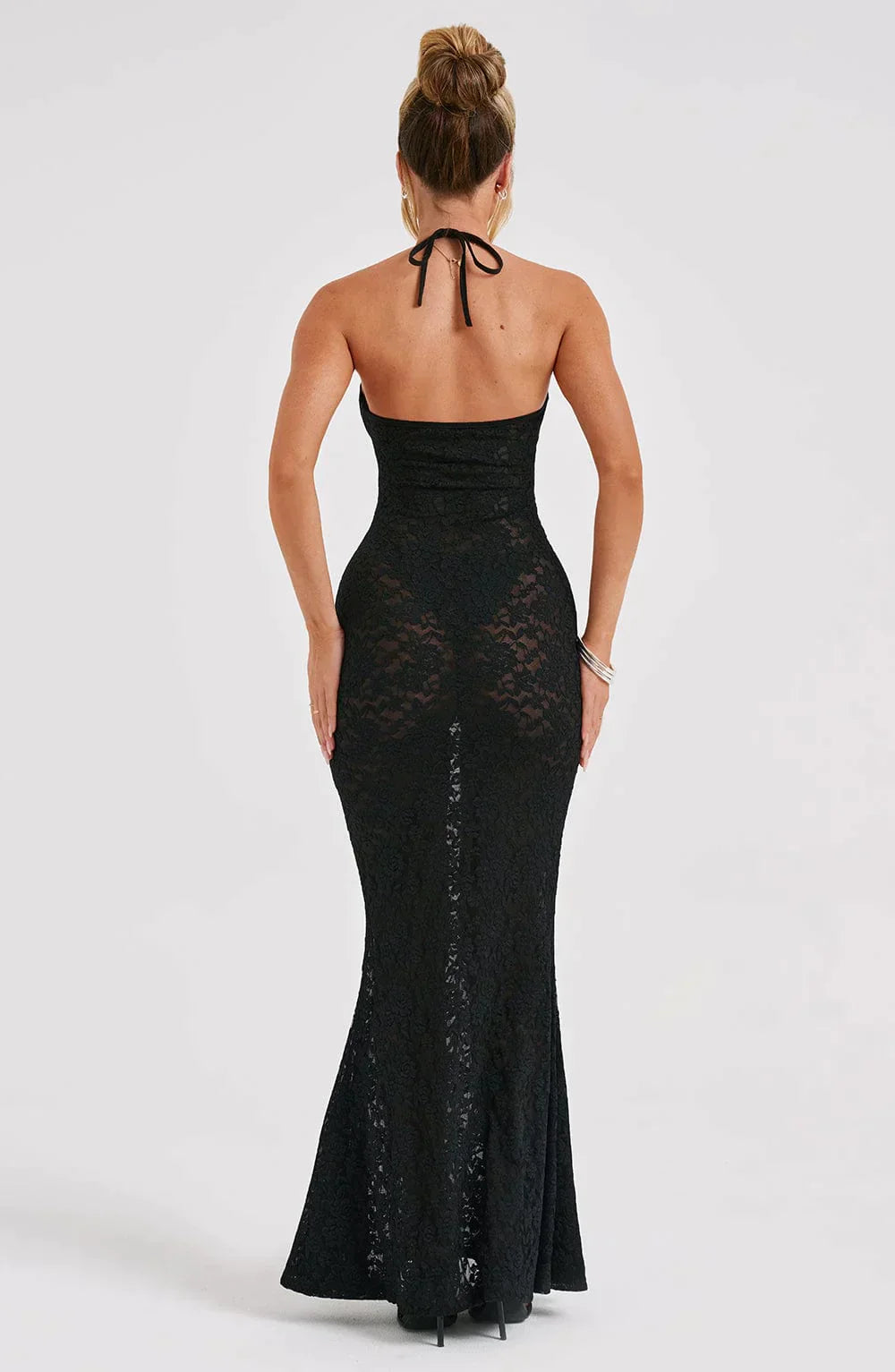 Elegant svart långklänning
