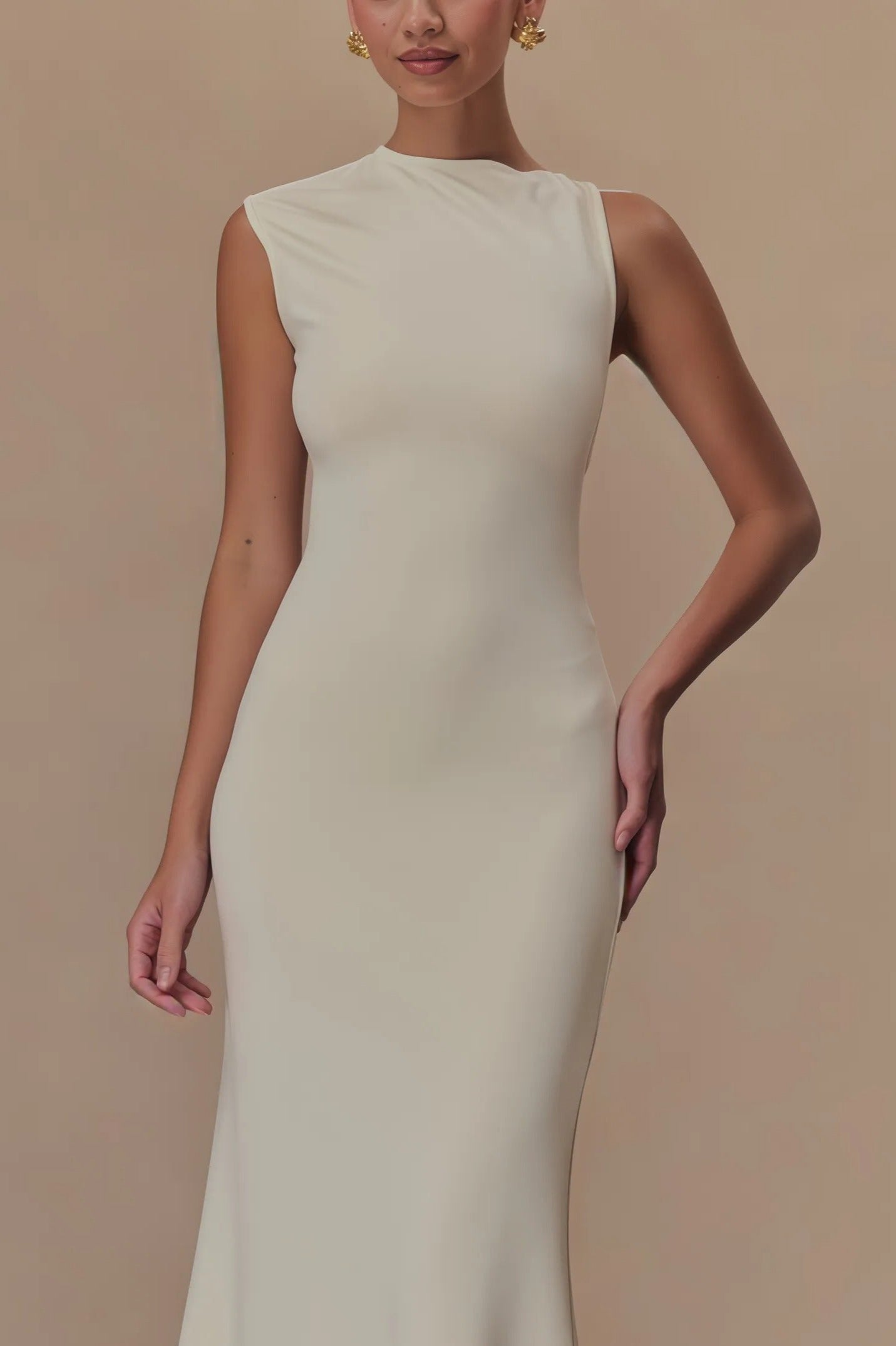 Beige mouwloze maxi-jurk