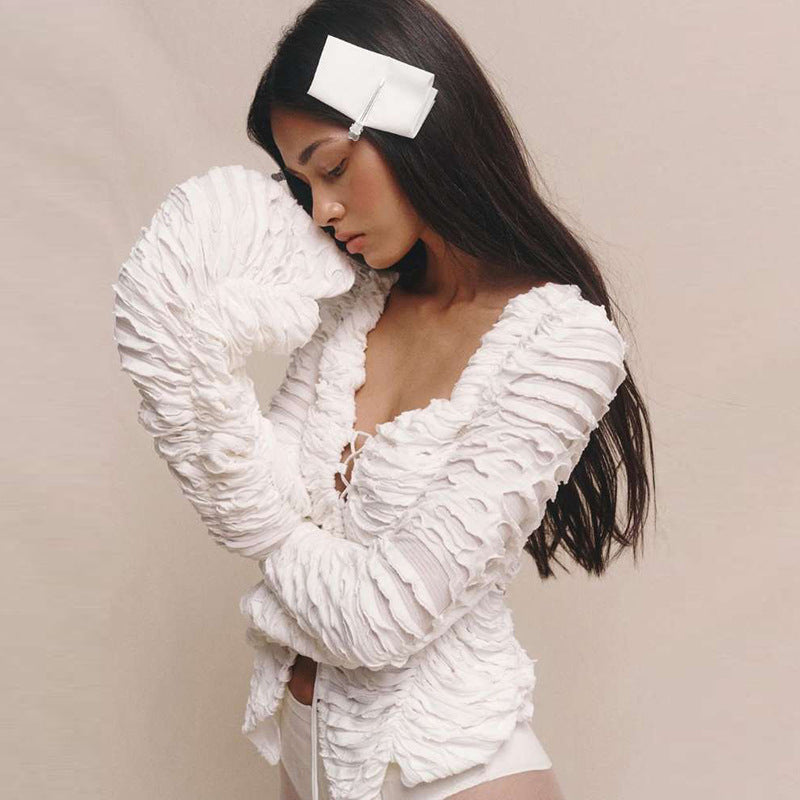 Vit cardigan med utskärning och knytband