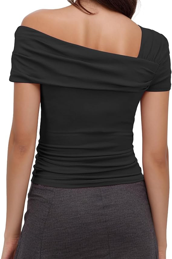 Asymmetrische Off-Shoulder Top