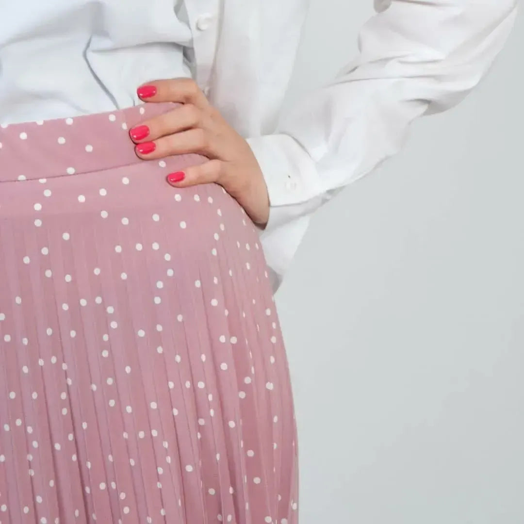 Roze Plissérok met Witte Polkadots
