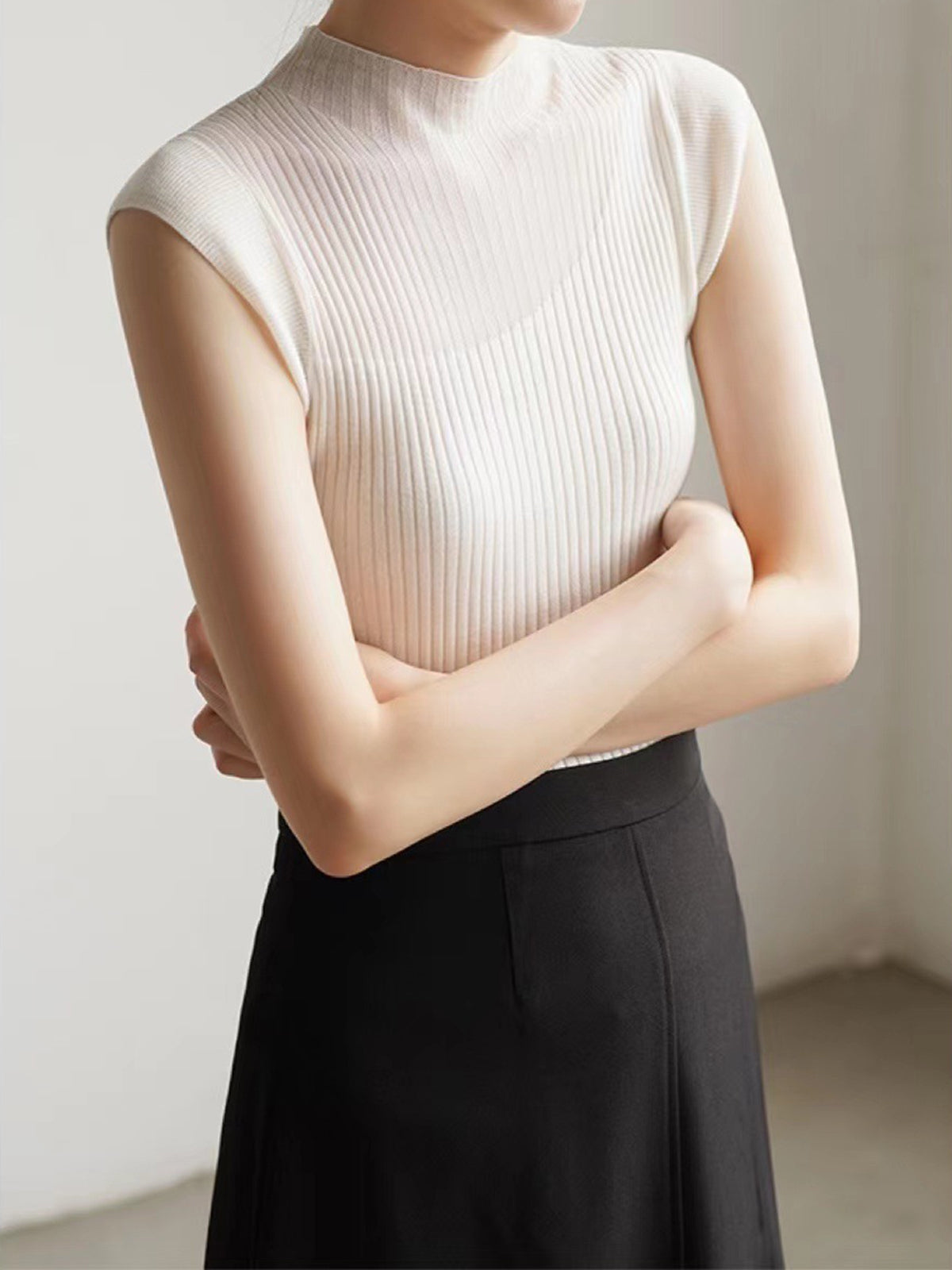 Mouwloos geribbeld topje met mesh detail