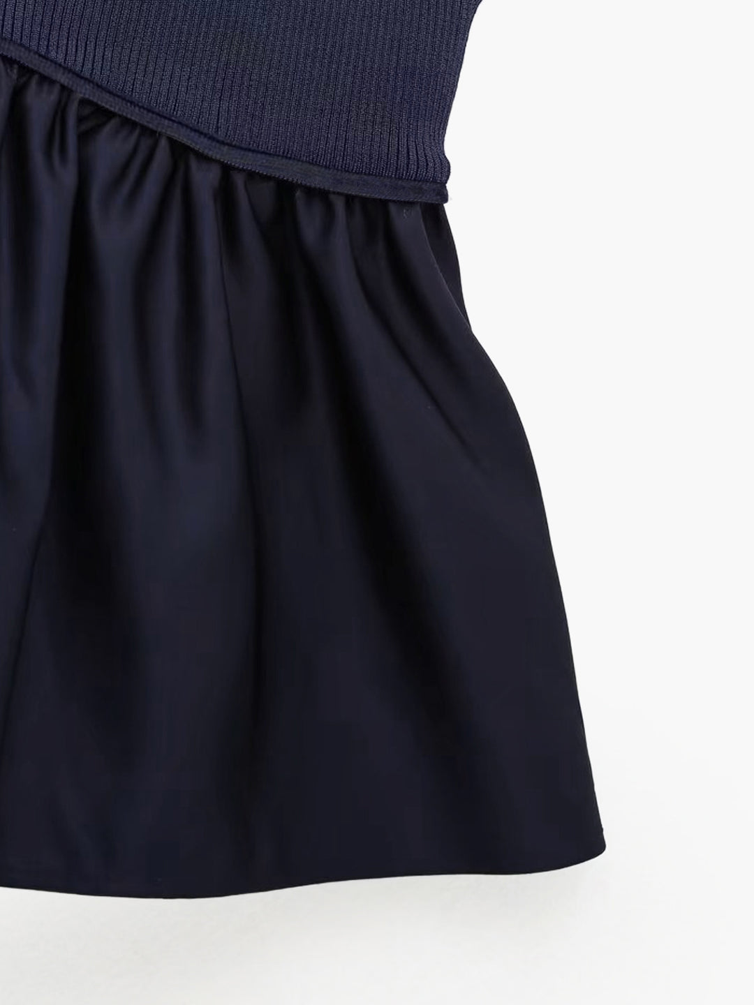 Spaghettibandjes top met geplooide rok