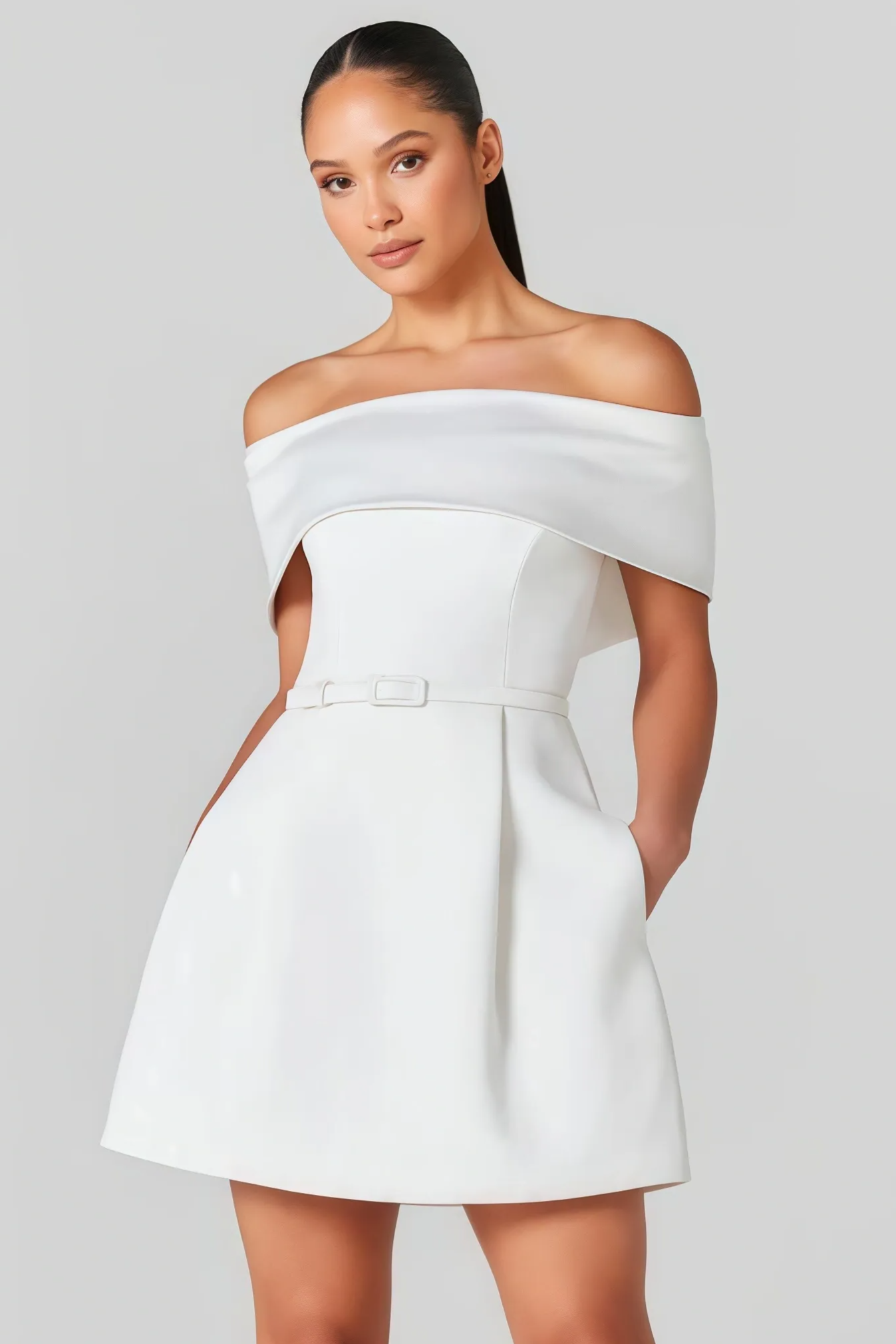 Witte off-shoulder mini-jurk met riem