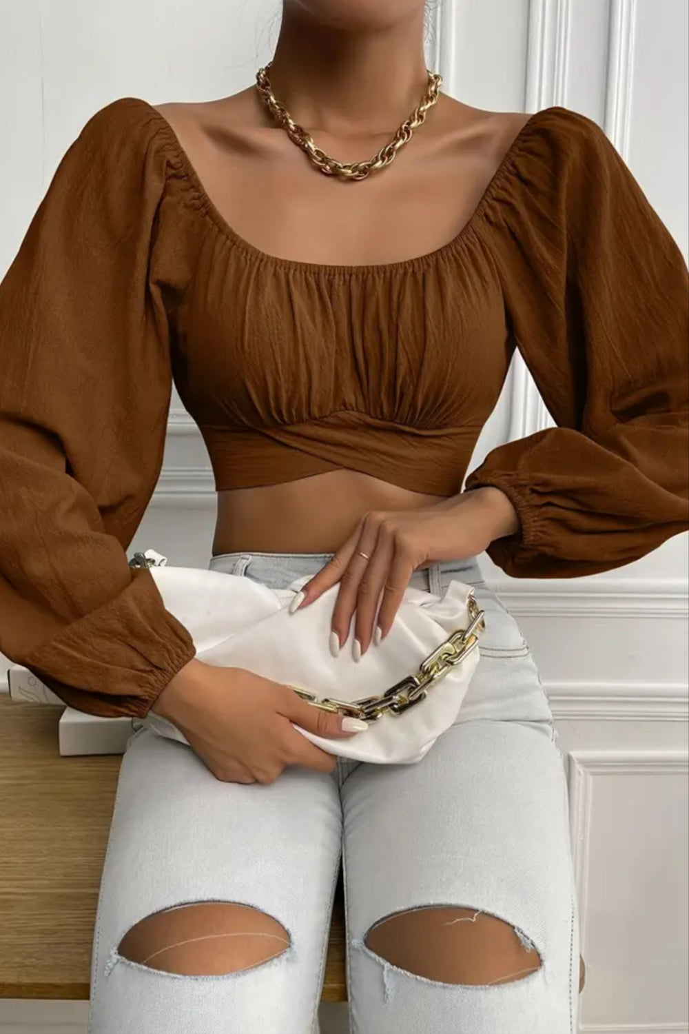 KVADRATISCHE HALSBLOUSE