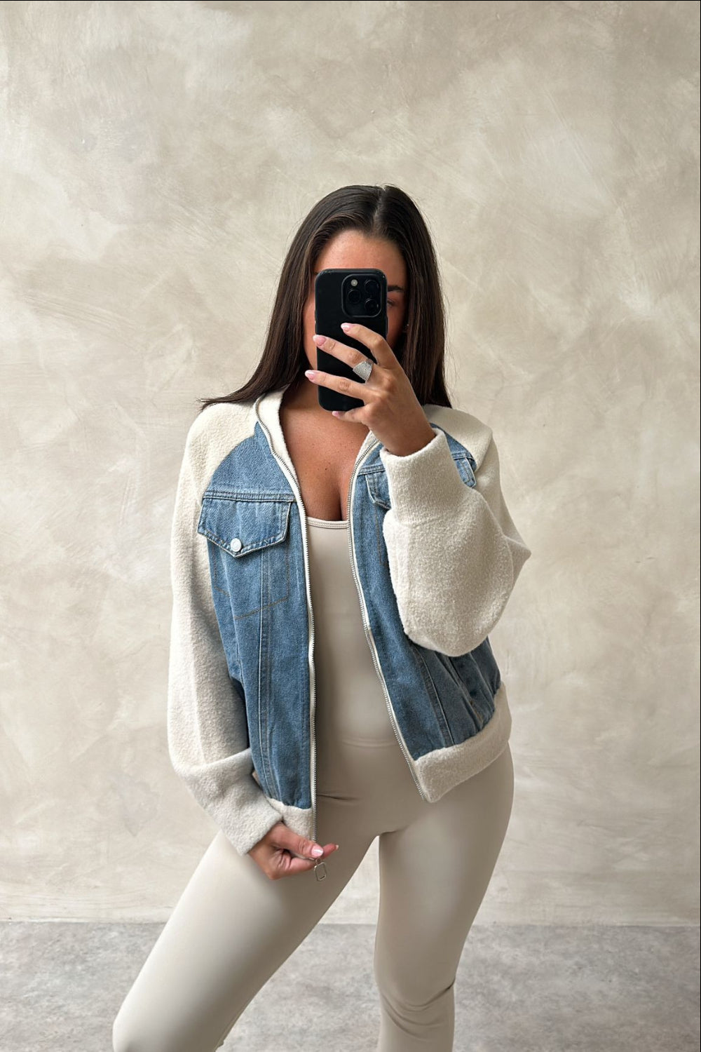 Denim Jack met Rits en Contrasterende Mouwen