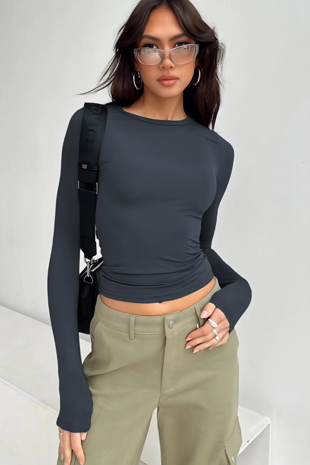 ESSENCE RONDE-HALS TOP