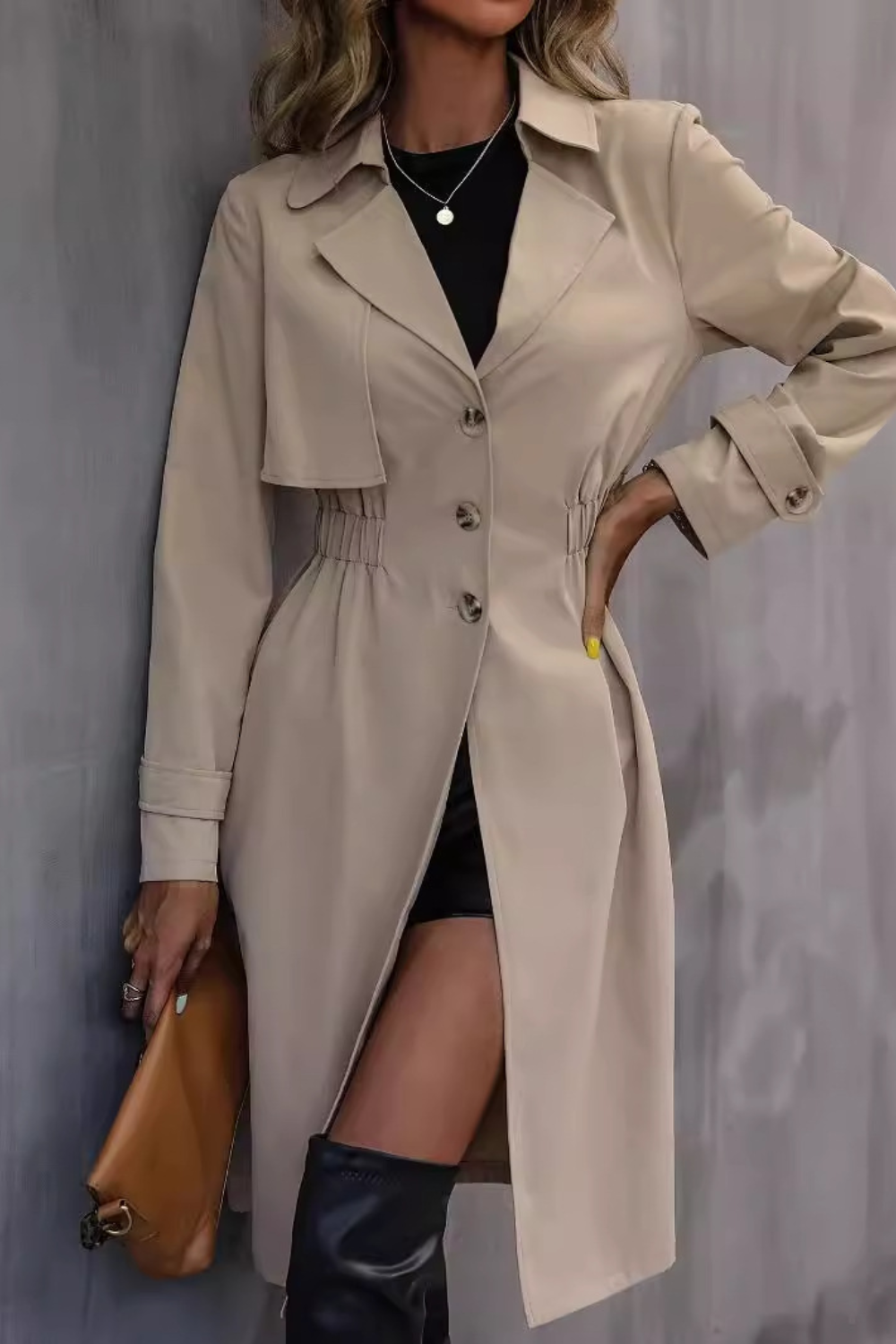 OPHELIA GETAILLEERDE TRENCHCOAT