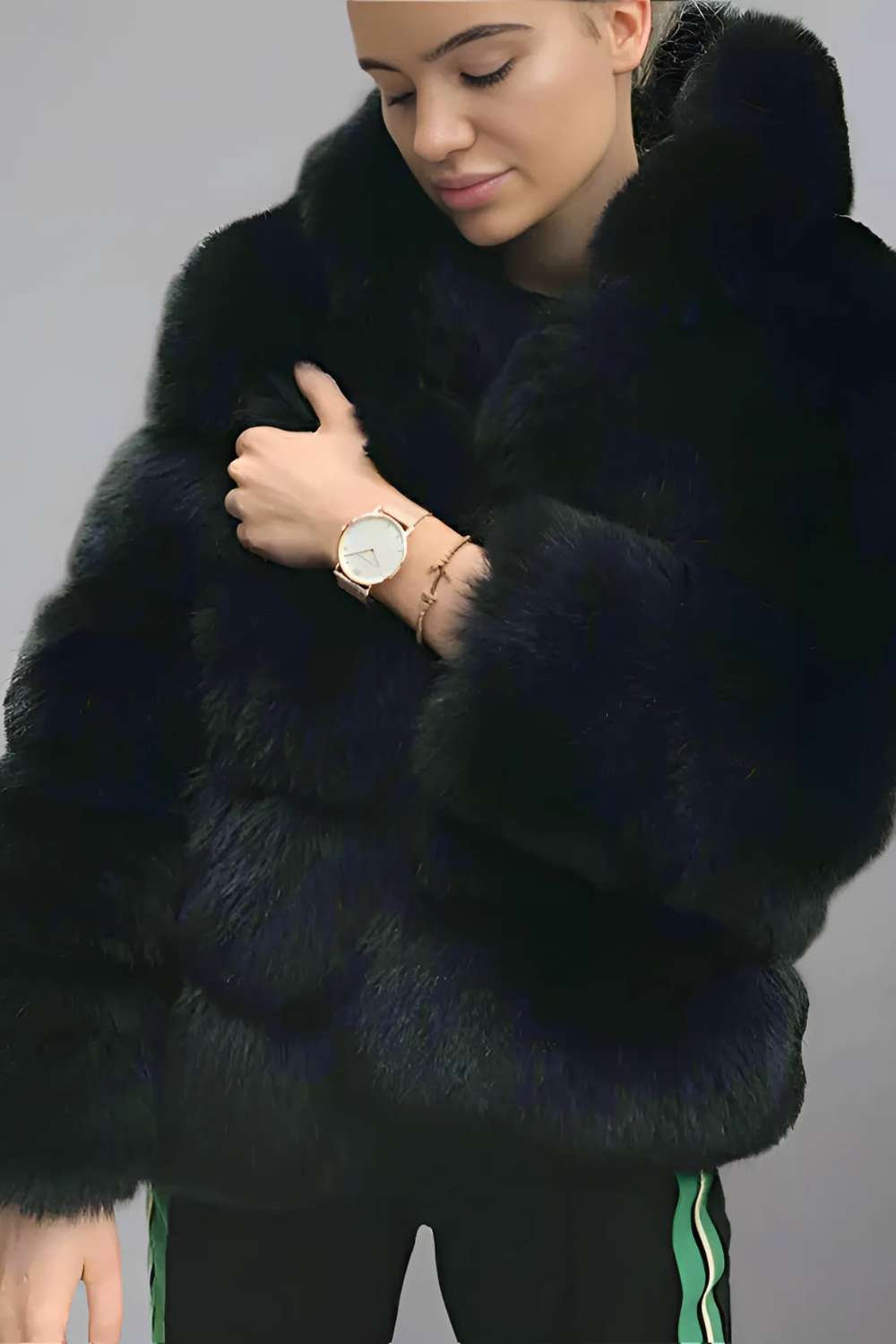 Amara pelsjack met capuchon