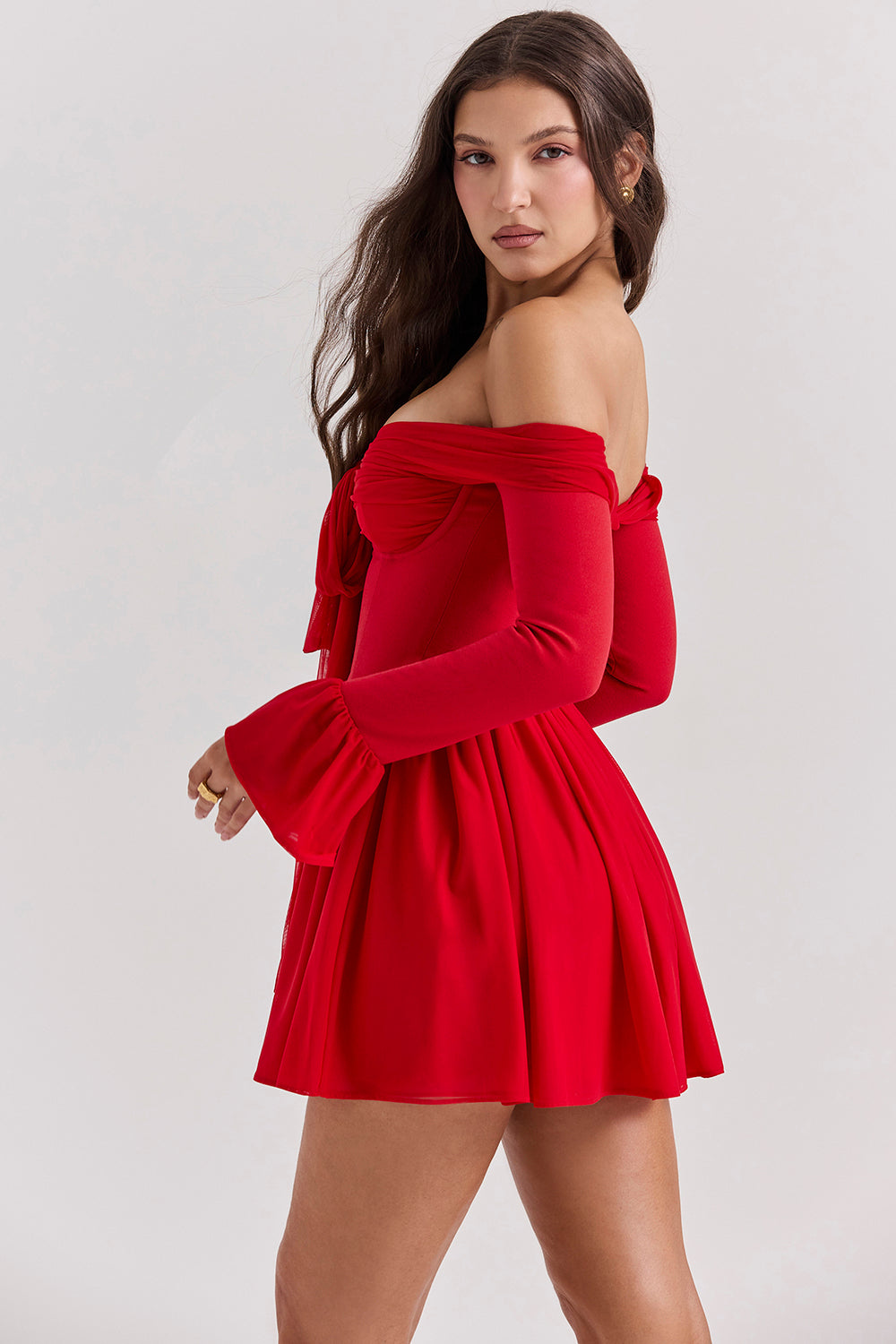 Off shoulder långärmad minidress