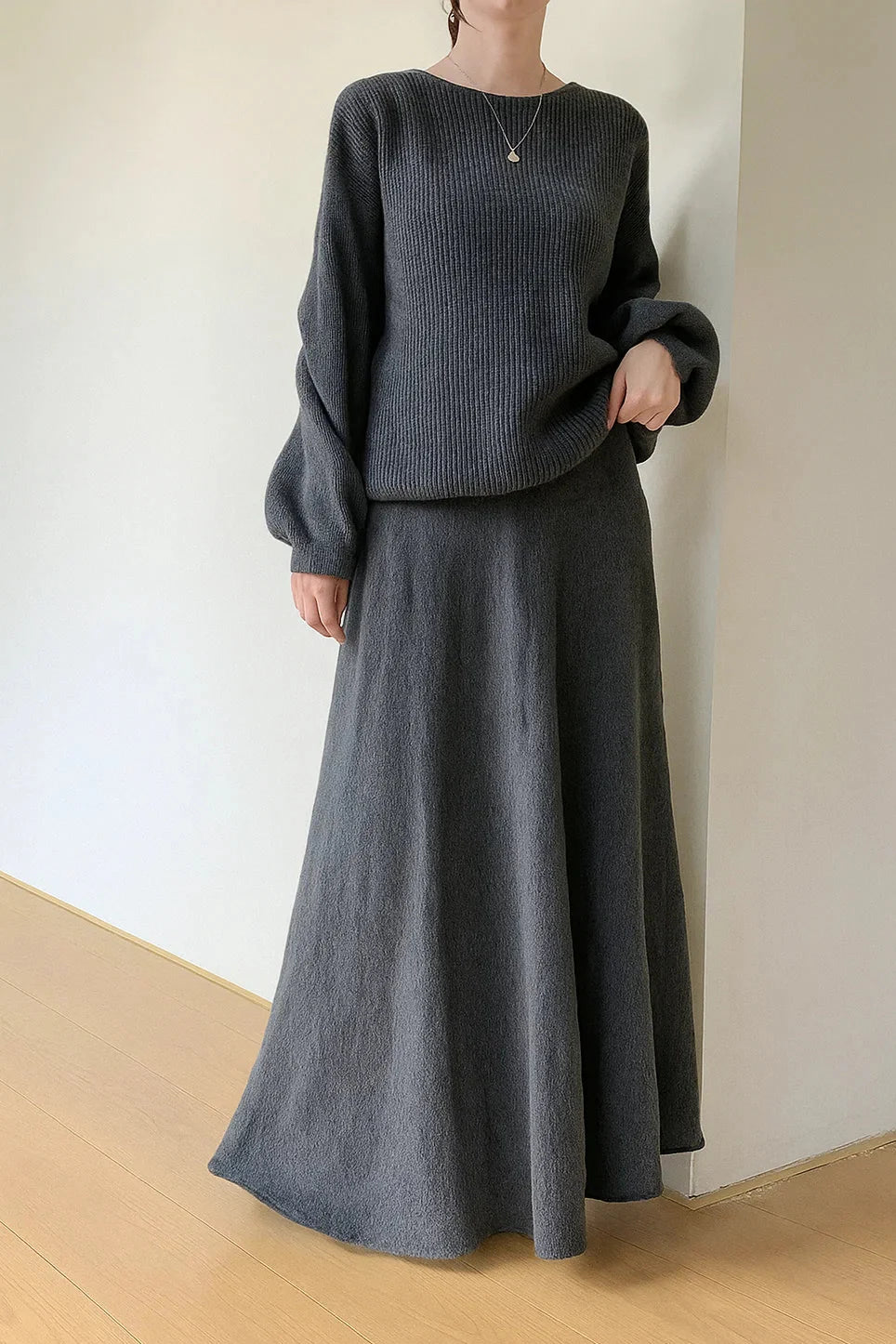 Gebreide Sweater & Uitlopende Rok Set met Ribstructuur