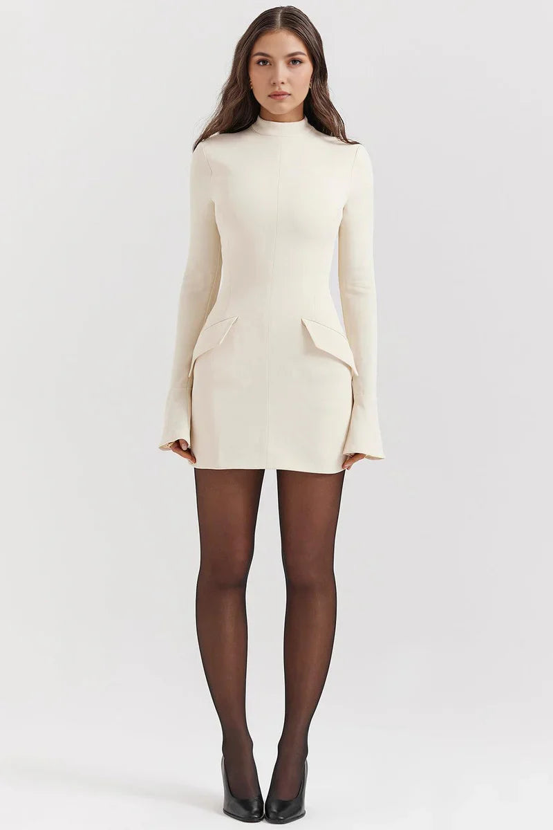 Mini Jurk met Hoge Hals en Lange Mouwen