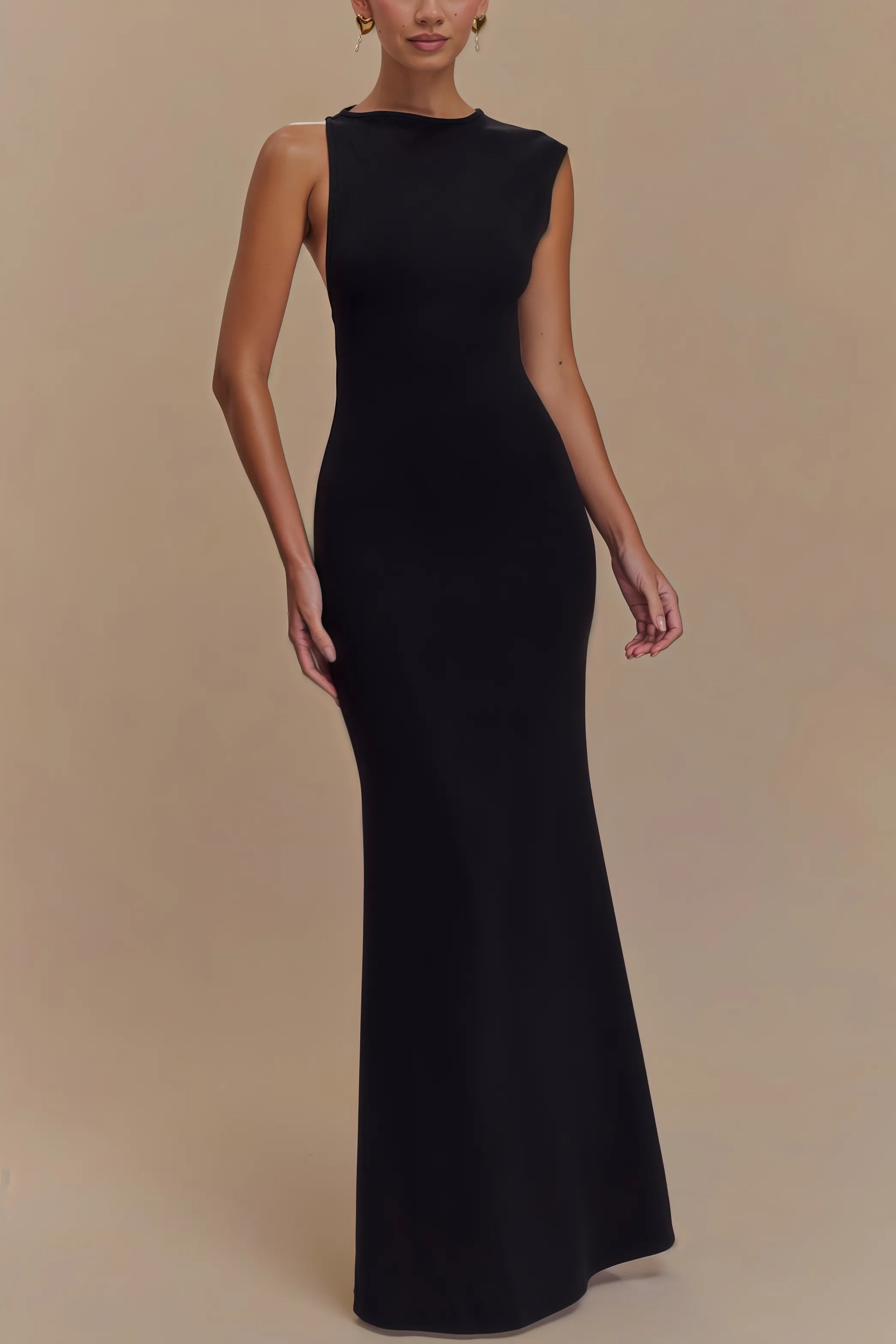 Zwarte mouwloze maxi-jurk