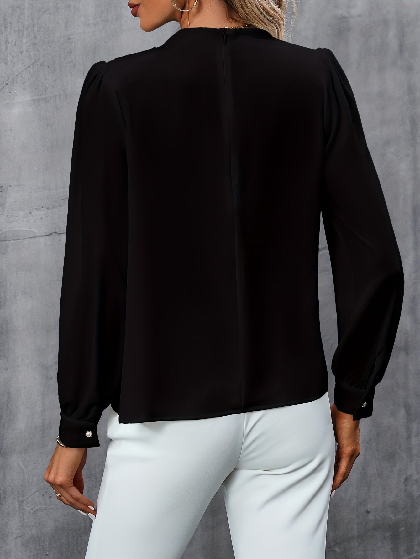 Blus med hög hals