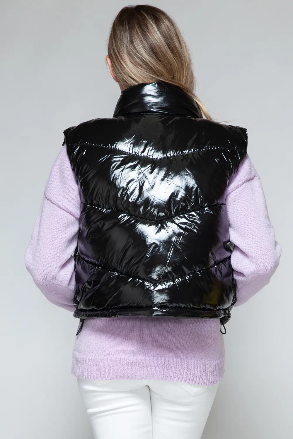 Turtleneck glänsande svart quiltad väst