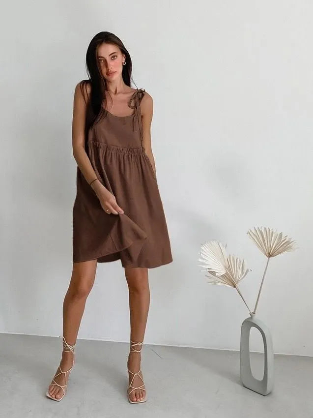 Mouwloze Mini Jurk met Strikbandjes