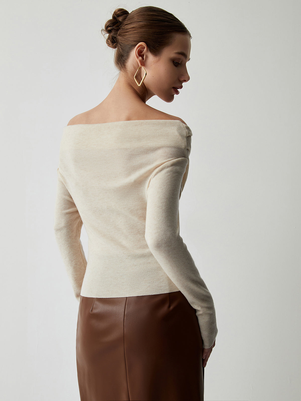 Gedrapeerde off-shoulder top met lange mouwen
