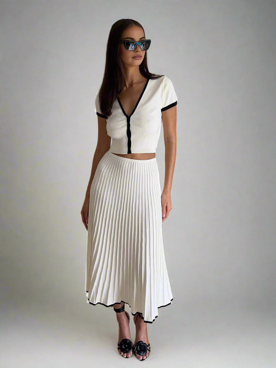 Gebreide set met top en geplooide rok
