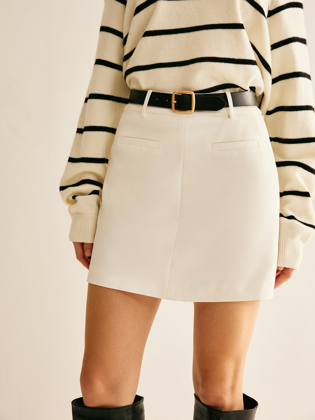 Elegante mini-rok met riem