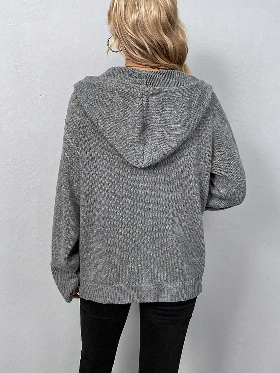 Gebreid vest met knopen