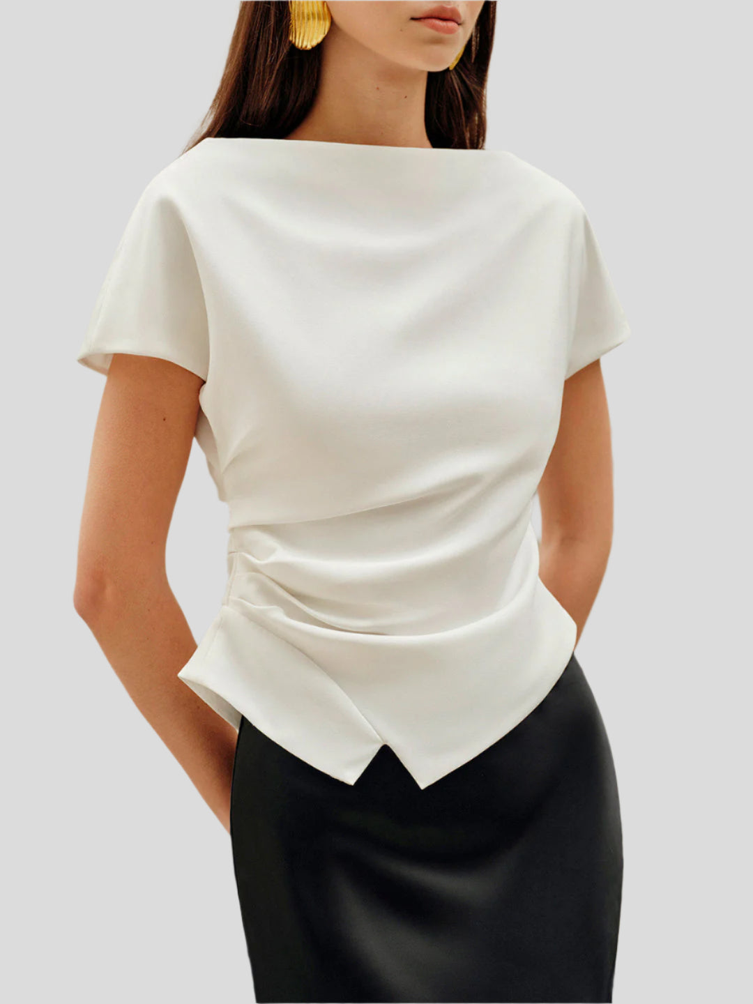 Gedrapeerde top met asymmetrische zoom