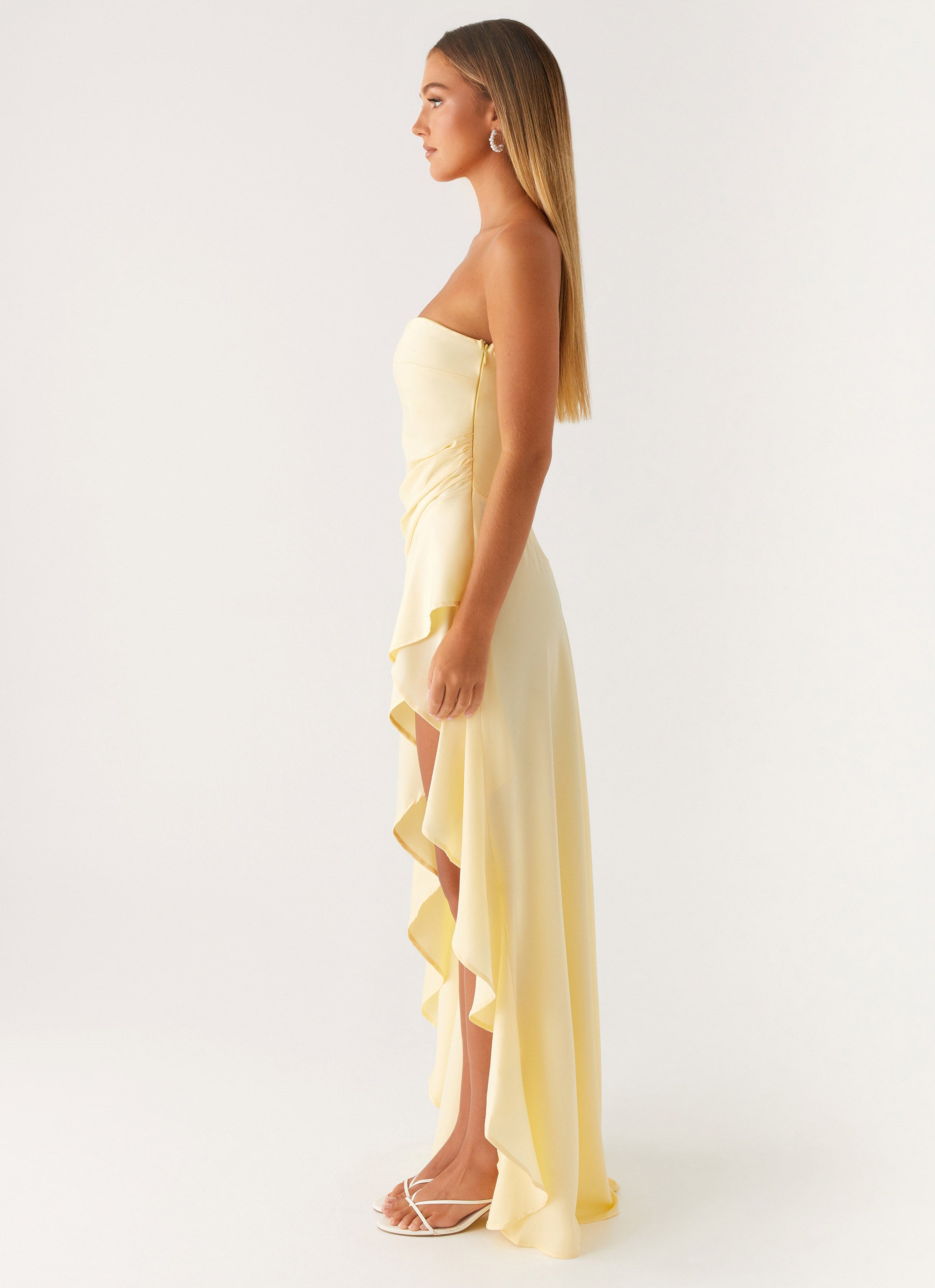 Lichtgele strapless maxi-jurk met ruches