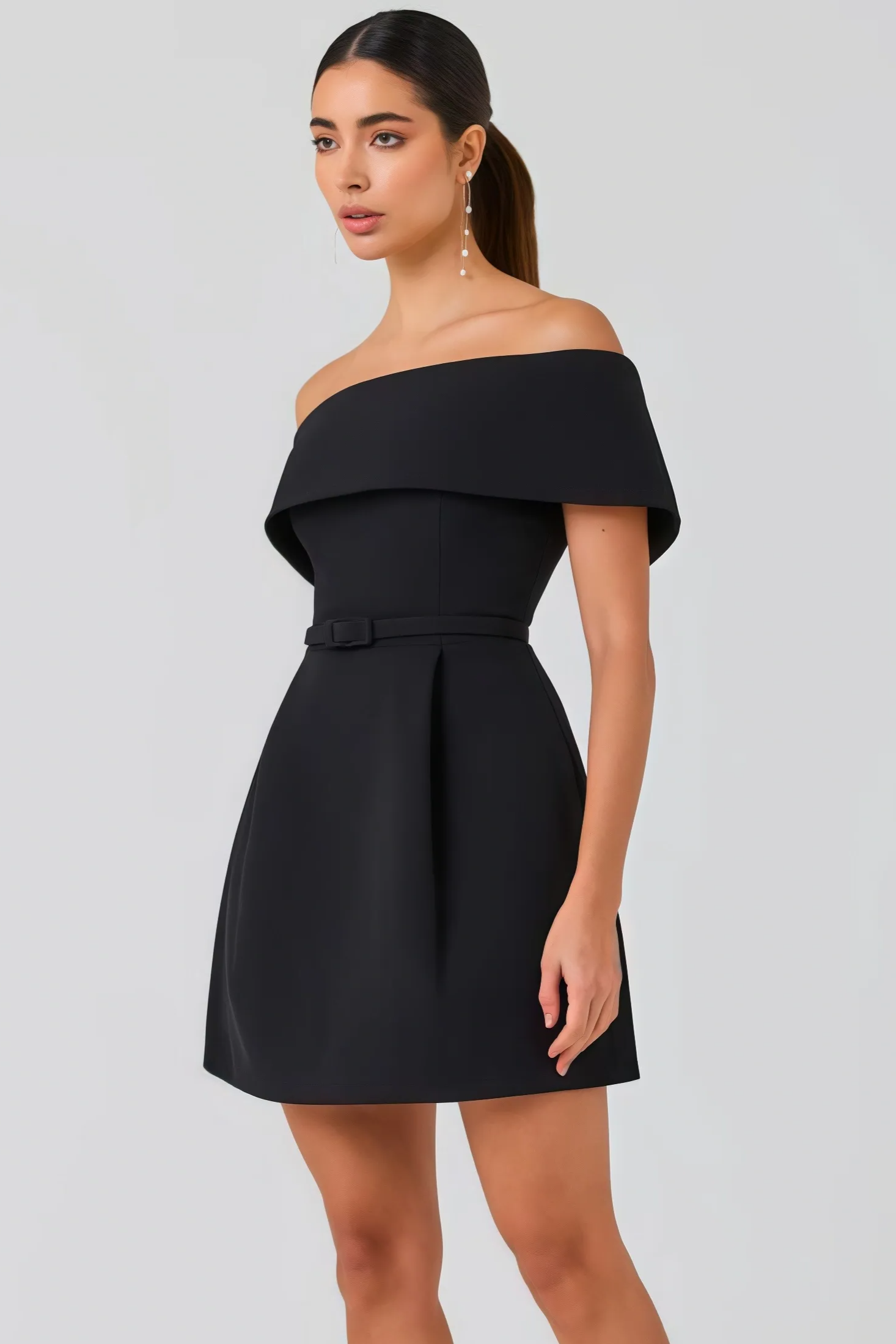 Zwarte strapless mini-jurk met riem