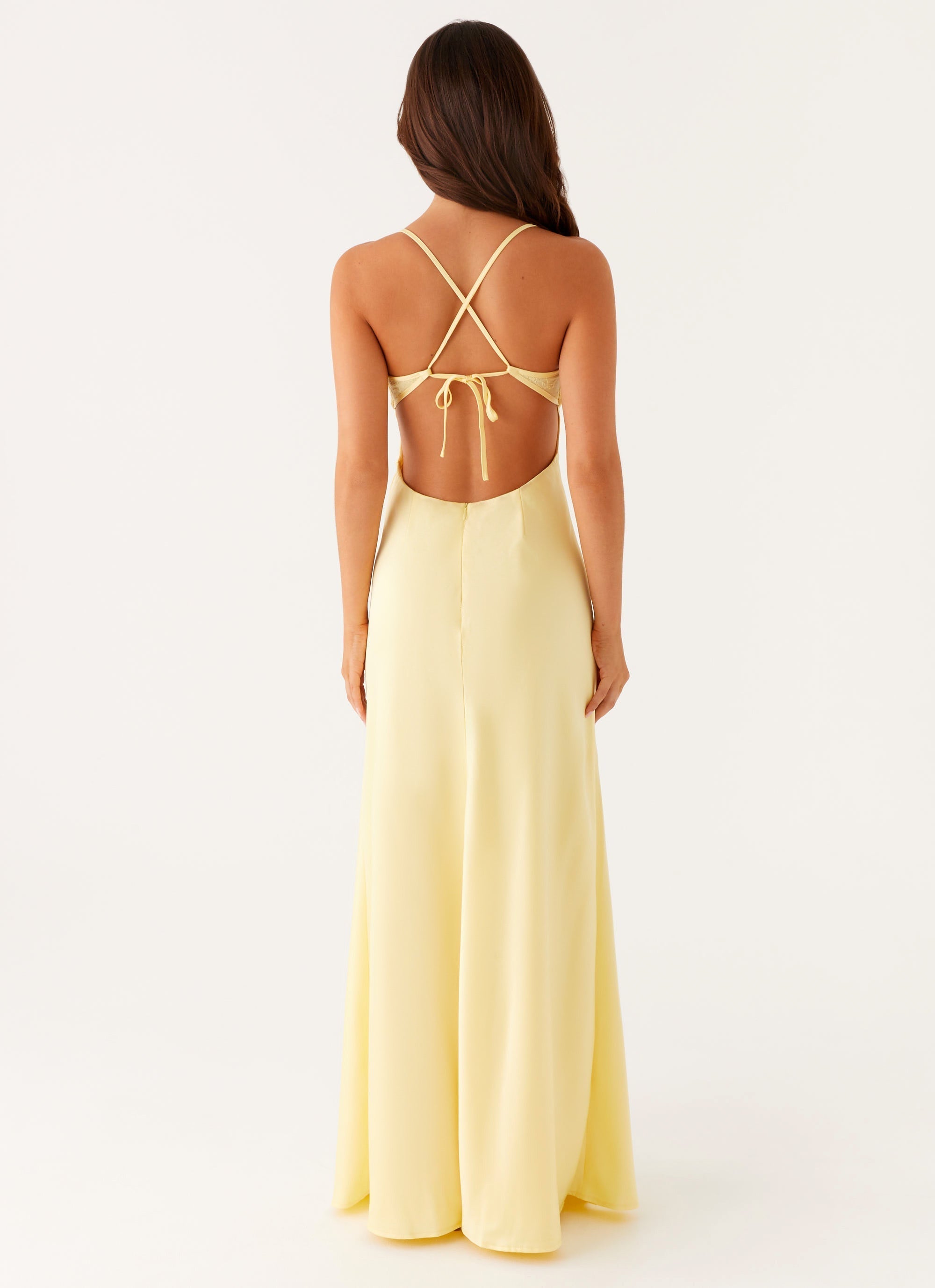 Lichtgele maxi-jurk met kanten details