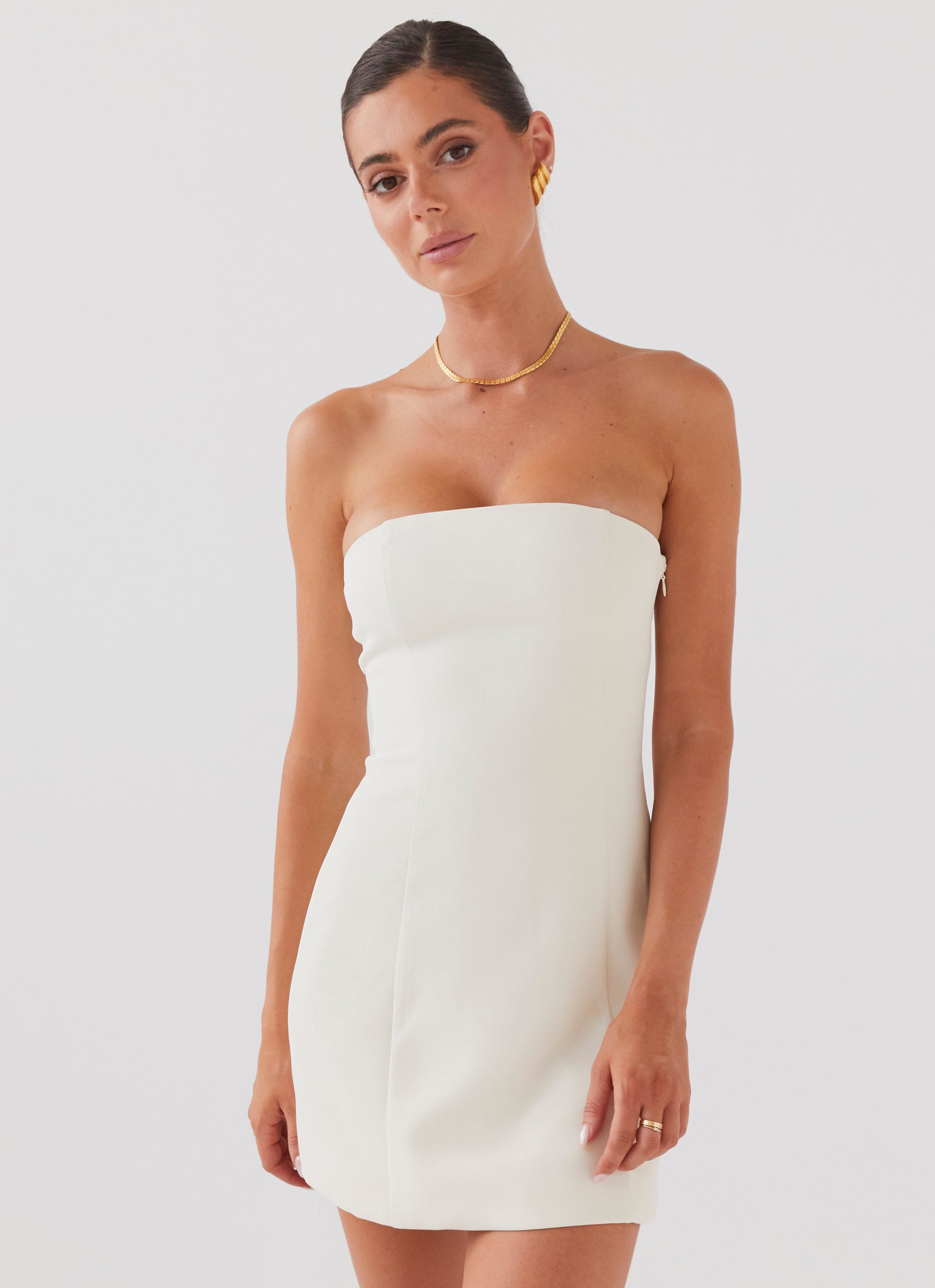 Witte strapless mini-jurk