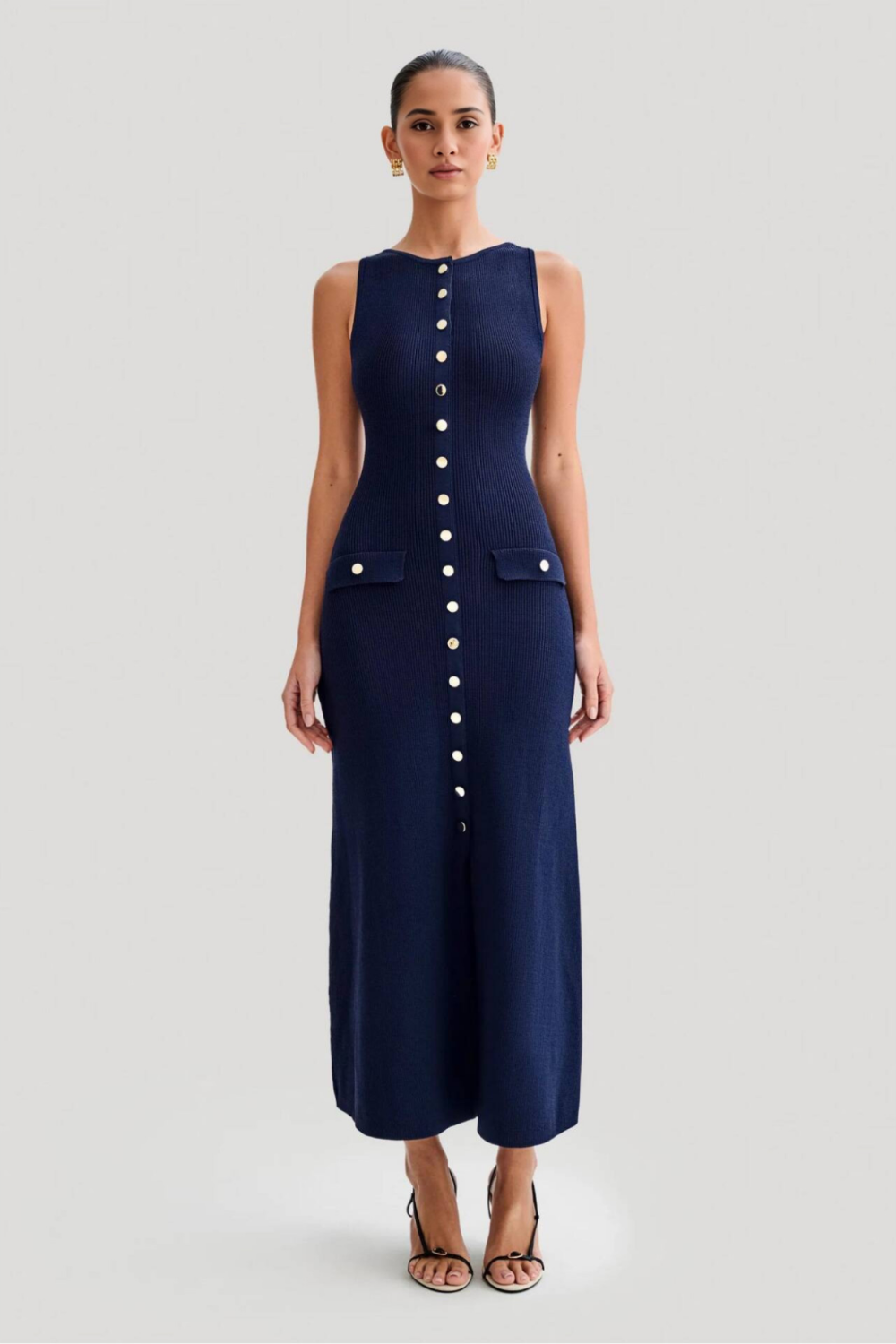 ELEGANTE JURK MET GEBREIDE MOUWEN