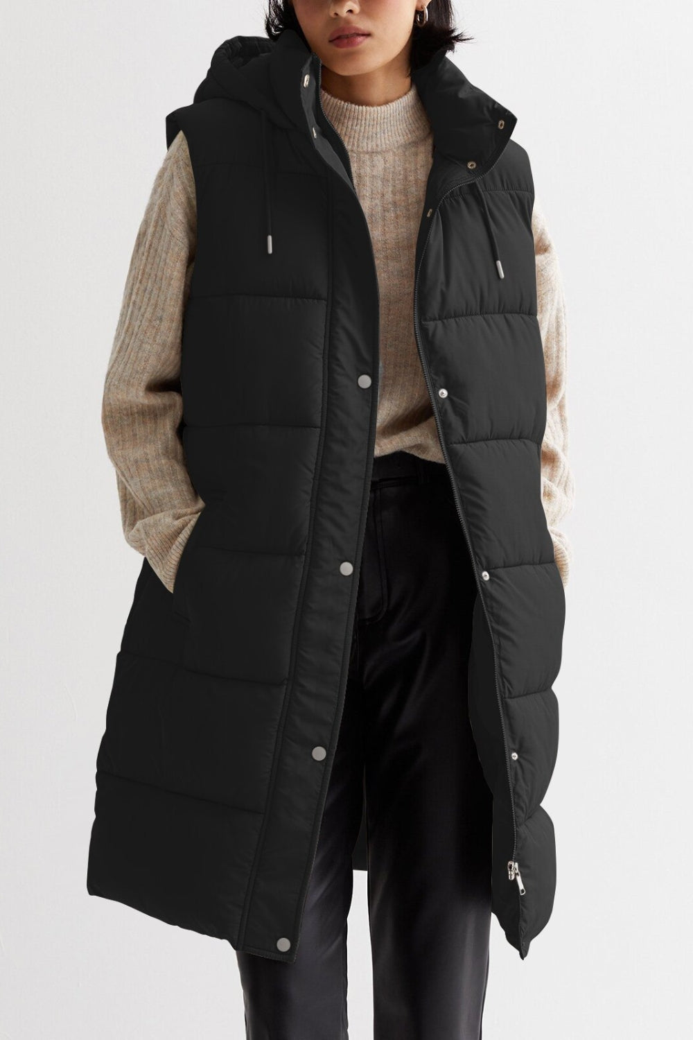 SERENITY MIDILANGE BODYWARMER MET CAPUCHON