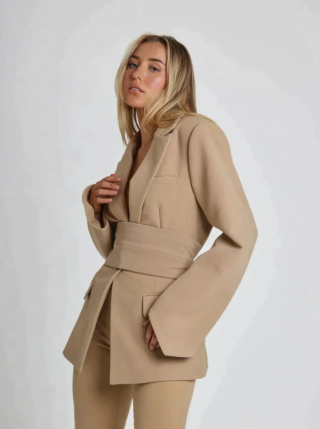 Blazer med midjebälte