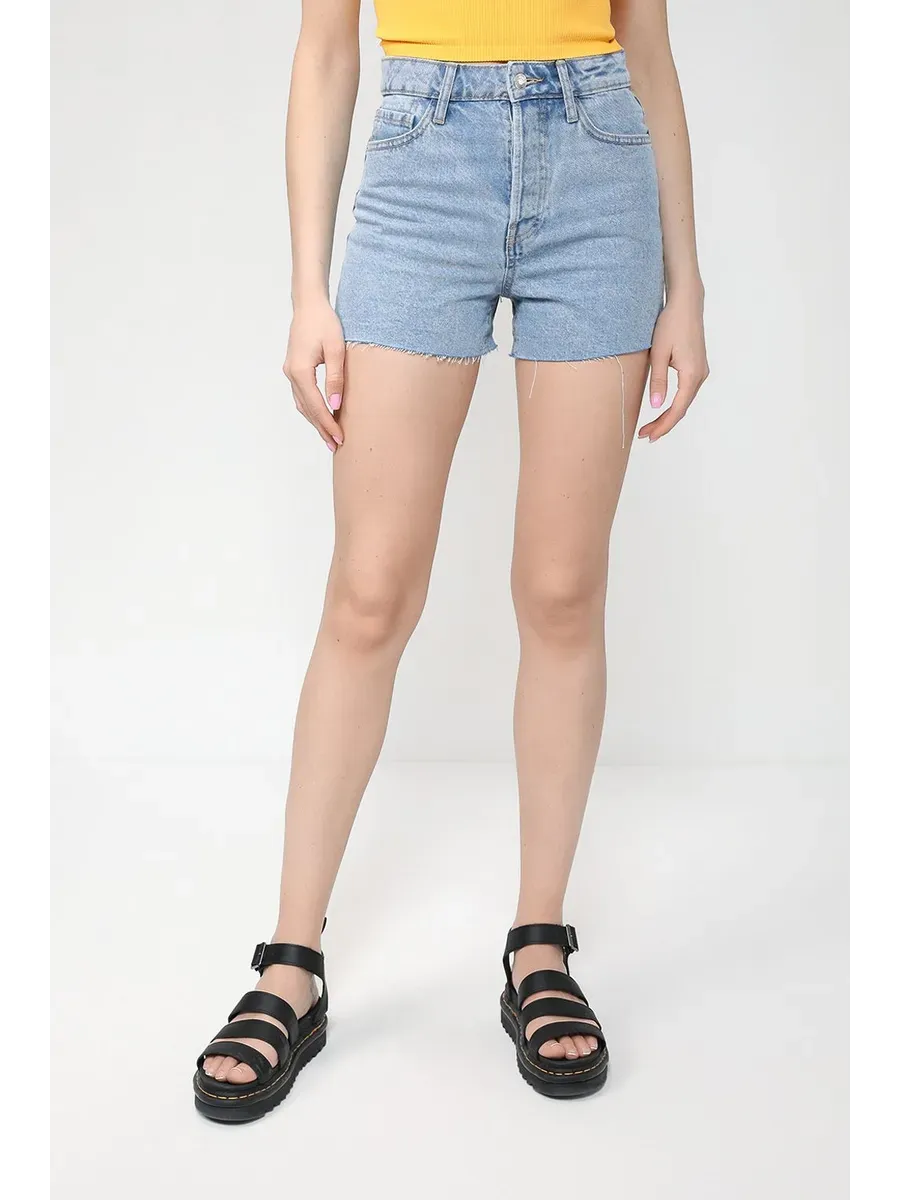 Lichtblauwe Denim Shorts