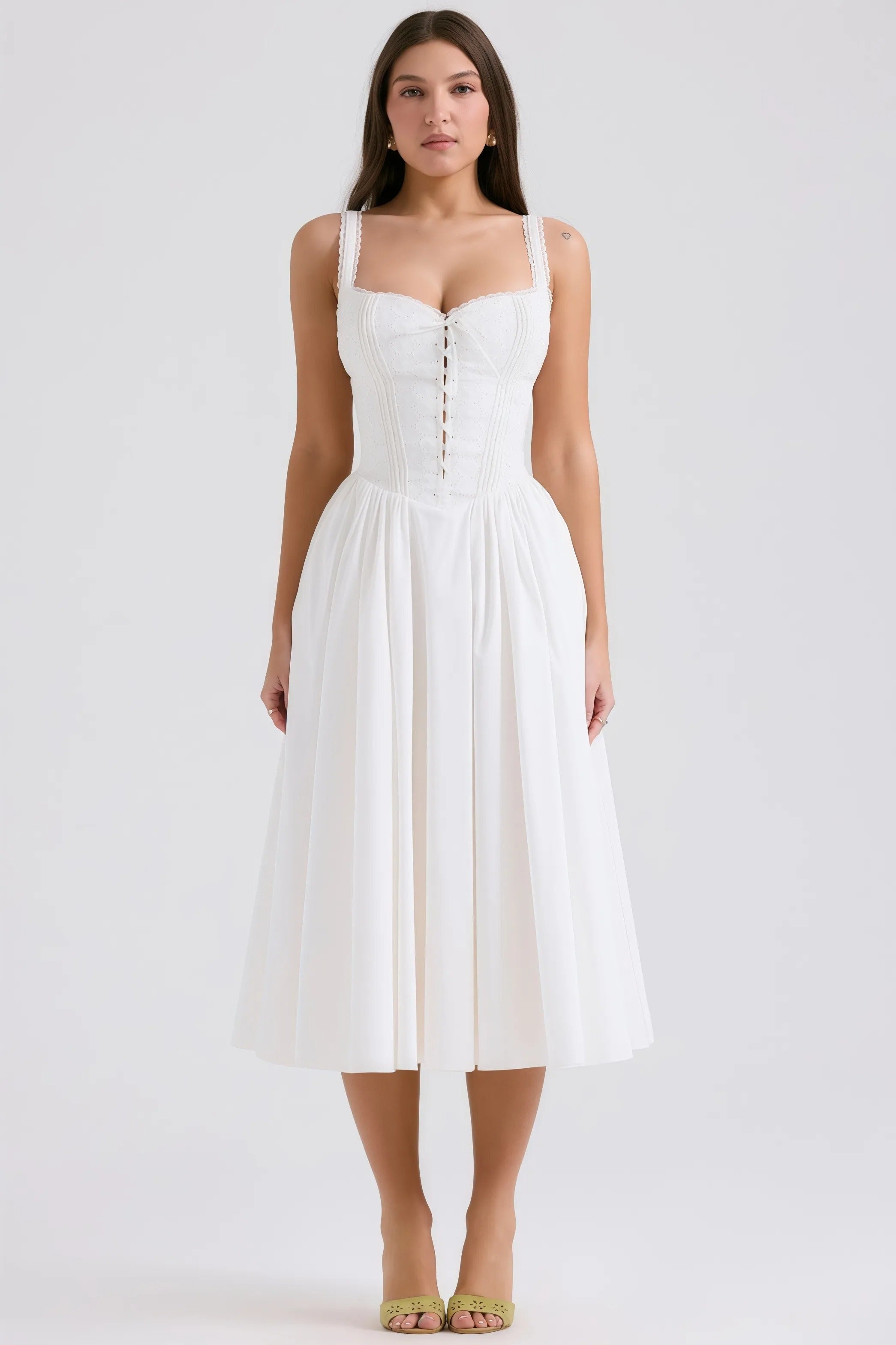 Witte midi-korsetjurk met kanten rand