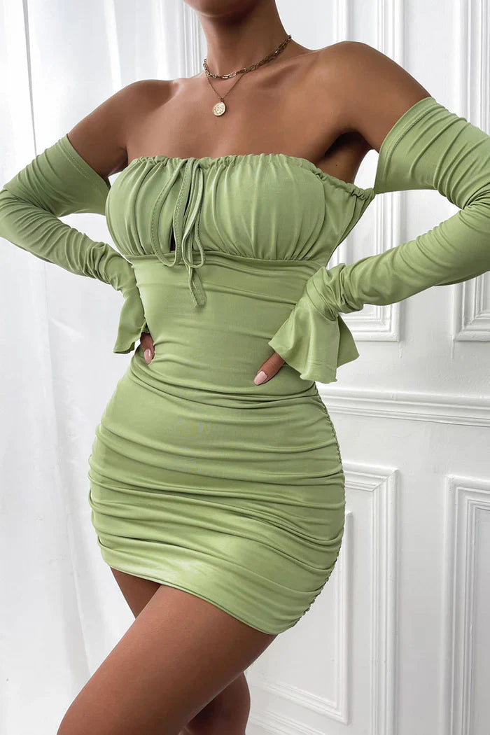 Off-Shoulder Ruched Mini Jurk